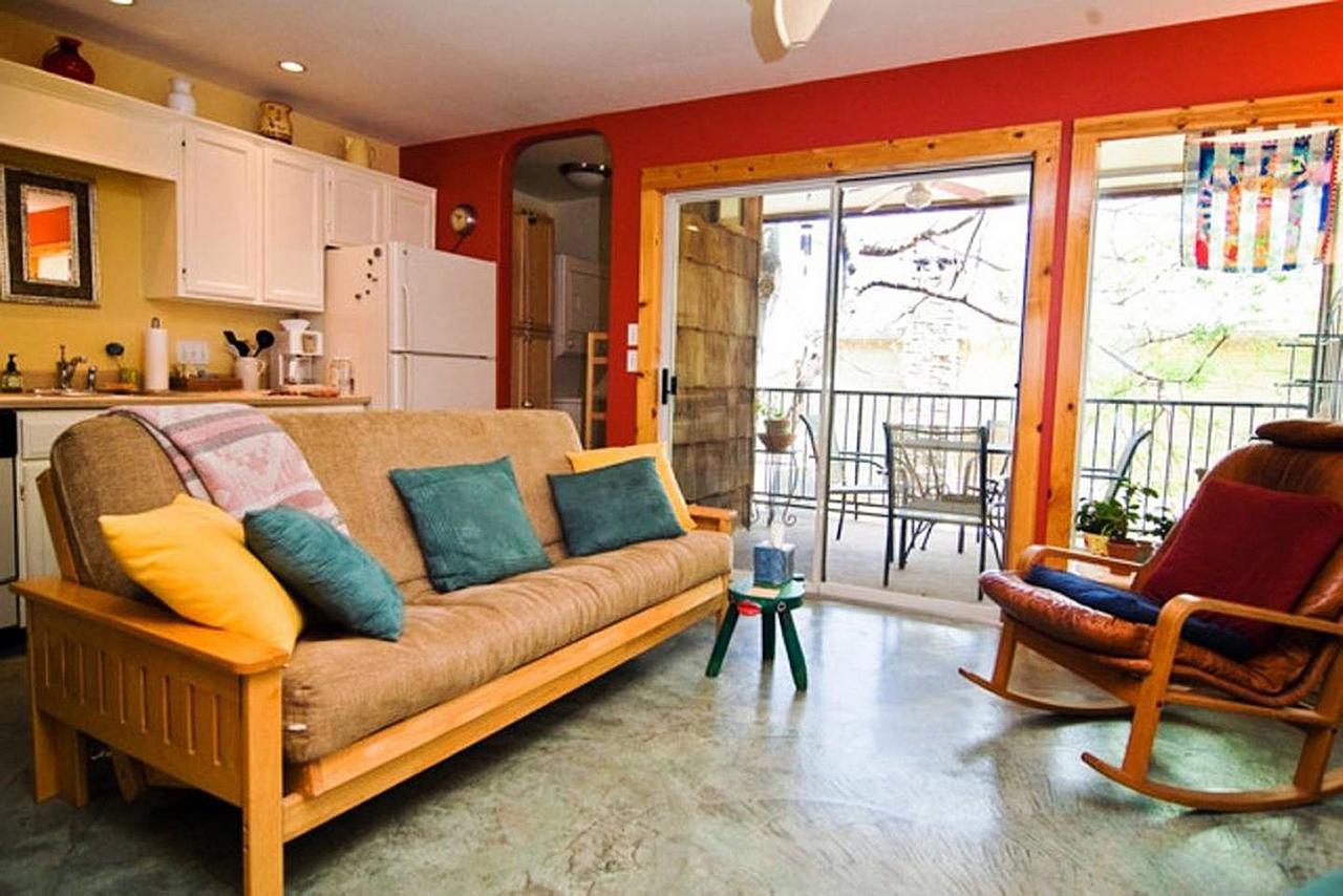 Barton Hills Condo Остин Екстериор снимка